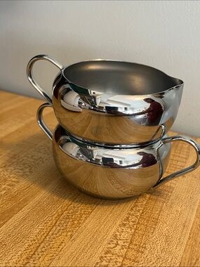 Polished Stainless Steel Creamer and Sugar Set - Silver